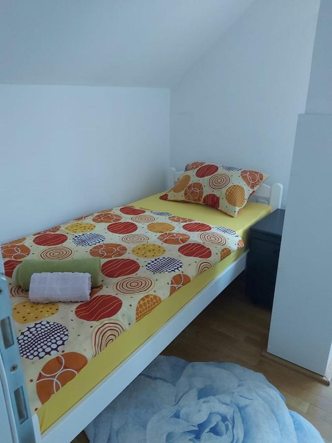 Apartmani Sladojevic ムルコニチ・グラード エクステリア 写真